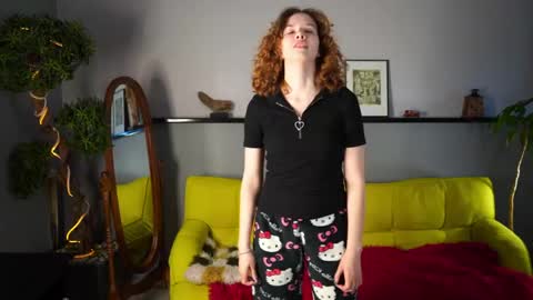 Snapshot of brunaeveritt chatting on 05.11.26 Tess online show from 05.11.26