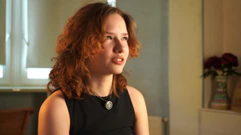 Snapshot of brunaeveritt chatting on 05.21.26 Tess online show from 05.21.26