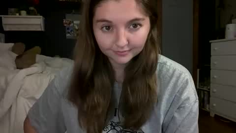 Snapshot of brunettebaby040 chatting on 10.04.25 brunettebaby040 online show from 10.04.25