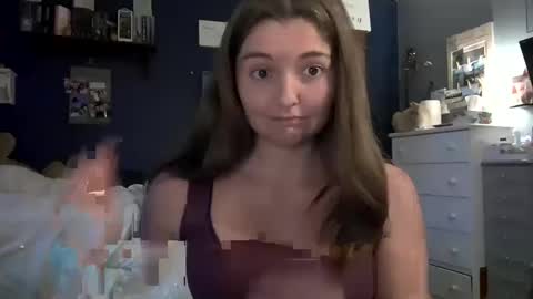 Snapshot of brunettebaby040 chatting on 10.13.25 brunettebaby040 online show from 10.13.25