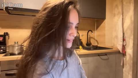 Snapshot of brunettelike chatting on 02.21.26 SwetDreams online show from 02.21.26