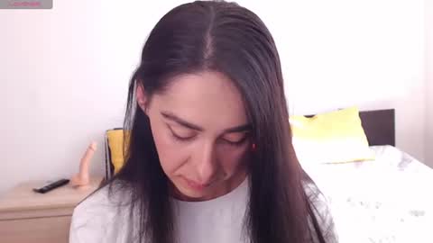 Snapshot of brunettgirl_ chatting on 06.11.26 Ellis online show from 06.11.26