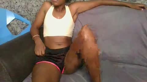 Snapshot of brunnette_blonde chatting on 03.04.26 everyday online show from 03.04.26