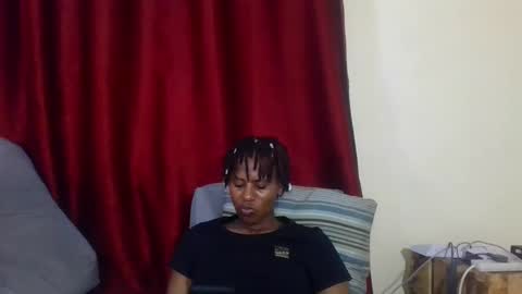 Snapshot of brunnette_blonde chatting on 04.09.26 everyday online show from 04.09.26