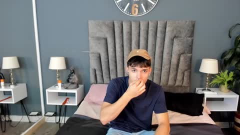 Snapshot of bruno_bellini chatting on 11.20.25 Bruno Bellini online show from 11.20.25