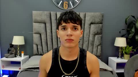 Snapshot of bruno_bellini chatting on 11.30.25 Bruno Bellini online show from 11.30.25