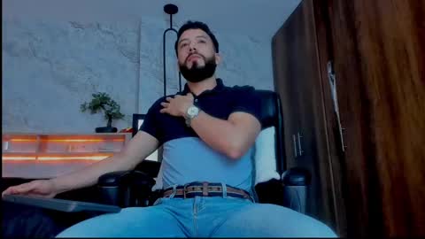 Andres Suarez online show from 03.02.25