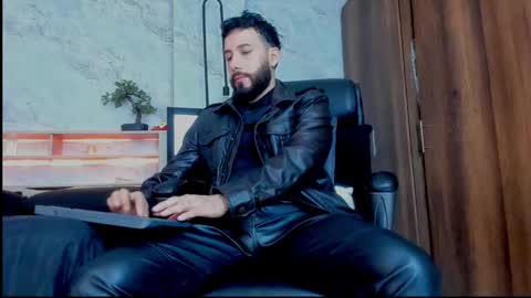 Andres Suarez online show from 03.02.25