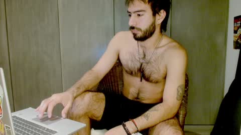 Snapshot of brunobaibe chatting on 12.30.24 brunobaibe online show from 12.30.24
