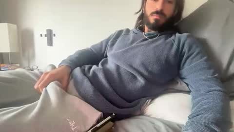 Sebastian online show from 04.05.26