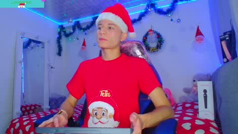 BRYAM INDEPENDENT MODEL online show from 12.23.24