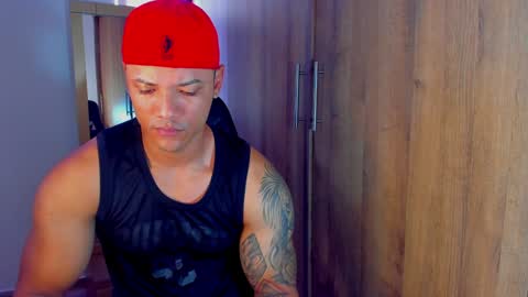 Snapshot of bryan_boy_ chatting on 12.17.24 bryan online show from 12.17.24