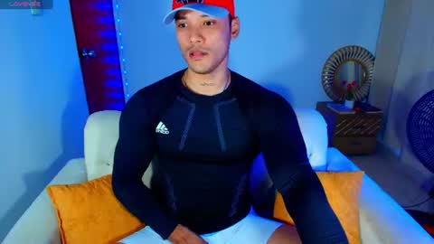 Snapshot of bryan_boy_ chatting on 06.17.26 bryan online show from 06.17.26