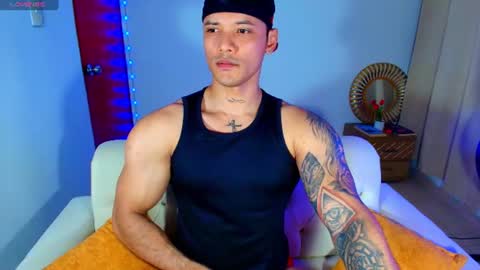 Snapshot of bryan_boy_ chatting on 06.19.26 bryan online show from 06.19.26