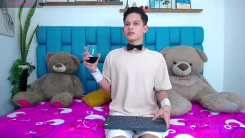 Snapshot of bryan_hotty chatting on 03.15.26 Bryan online show from 03.15.26