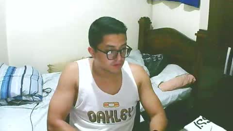 Snapshot of bryanbendy chatting on 09.23.25 bryanbendy online show from 09.23.25