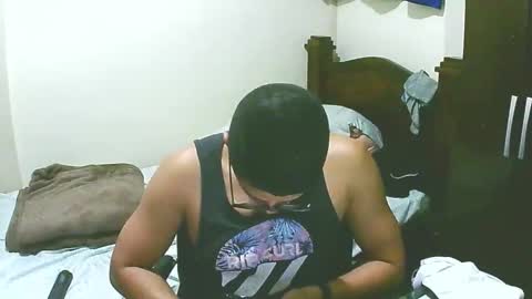 Snapshot of bryanbendy chatting on 12.02.25 bryanbendy online show from 12.02.25