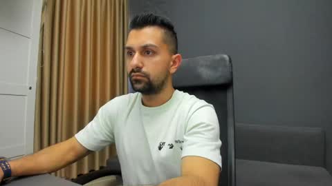 Snapshot of brycereign chatting on 03.18.26 BryceReign online show from 03.18.26