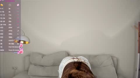 Snapshot of brynrice chatting on 01.21.25 Mary Please help us to reach 120 thumbs up online show from 01.21.25