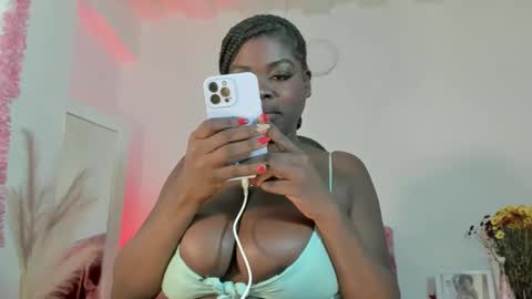 Snapshot of brytany05 chatting on 03.01.26 hot online show from 03.01.26