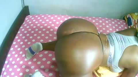 Snapshot of bryvanna_sweet chatting on 12.15.24 dee online show from 12.15.24