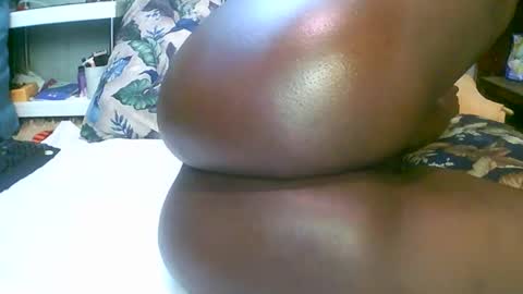 Snapshot of bryvanna_sweet chatting on 02.09.25 dee online show from 02.09.25