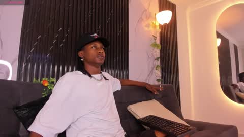 Bryxon  online show from 02.06.25