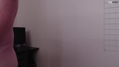 Snapshot of bt5002 chatting on 12.14.24 BT online show from 12.14.24