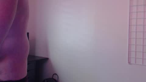 Snapshot of bt5002 chatting on 10.21.25 BT online show from 10.21.25