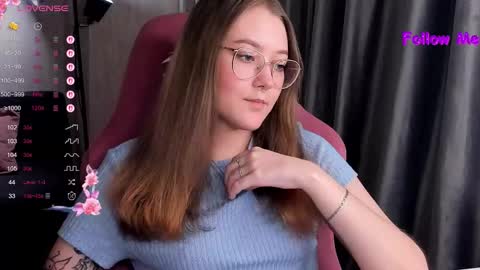 Snapshot of bubble_bunny chatting on 11.27.25 Ruby online show from 11.27.25