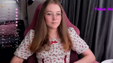 Snapshot of bubble_bunny chatting on 12.18.25 Ruby online show from 12.18.25