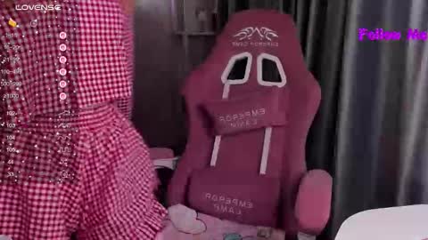 Snapshot of bubble_bunny chatting on 02.11.26 Ruby online show from 02.11.26