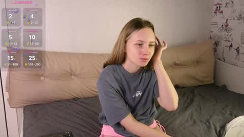 Snapshot of bubblebbb chatting on 12.04.25 Sabrina online show from 12.04.25