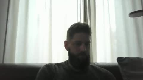 Snapshot of bubblebee1982 chatting on 12.14.24 bubblebee1982 online show from 12.14.24