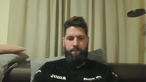 Snapshot of bubblebee1982 chatting on 12.19.24 bubblebee1982 online show from 12.19.24