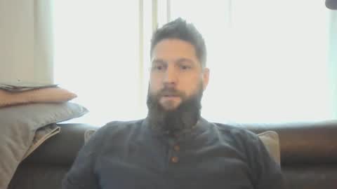 Snapshot of bubblebee1982 chatting on 12.21.24 bubblebee1982 online show from 12.21.24