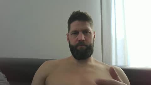 Snapshot of bubblebee1982 chatting on 02.16.25 bubblebee1982 online show from 02.16.25