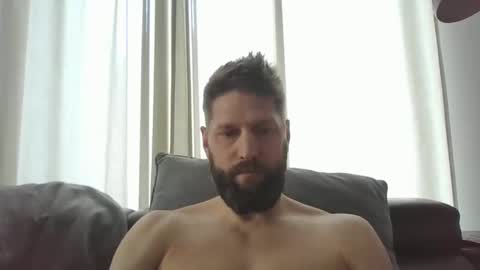 Snapshot of bubblebee1982 chatting on 02.21.25 bubblebee1982 online show from 02.21.25