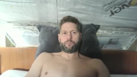 Snapshot of bubblebee1982 chatting on 11.06.25 bubblebee1982 online show from 11.06.25