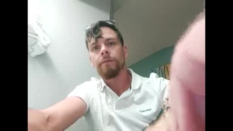 Snapshot of bubblebutt417 chatting on 06.06.26 Max candi online show from 06.06.26