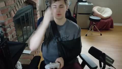 BubblebuttBdn online show from 04.22.26