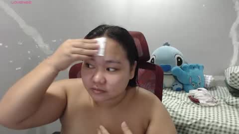 Snapshot of bubblebuttpinay chatting on 06.15.26 Sunshine online show from 06.15.26