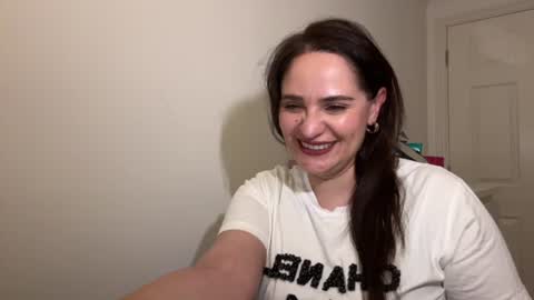 Snapshot of bubblegumfairy_ chatting on 06.23.26 Anna online show from 06.23.26