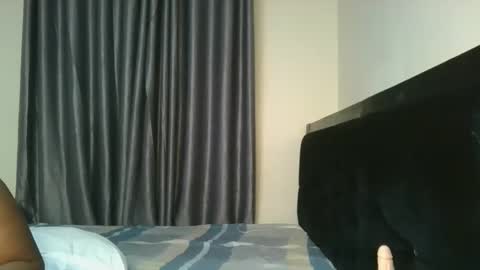 Snapshot of bubbly1_ chatting on 11.17.25 Bubbly online show from 11.17.25