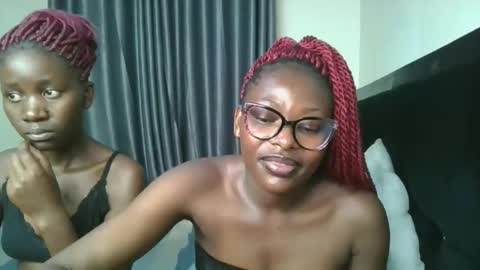 Snapshot of bubbly1_ chatting on 12.15.25 Bubbly online show from 12.15.25