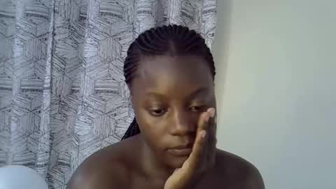 bubbly_ass30 online show from 11.28.25