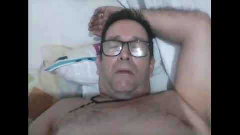 Snapshot of buchs32 chatting on 09.21.25 buchs32 online show from 09.21.25