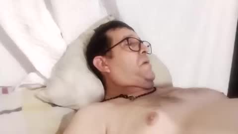 Snapshot of buchs32 chatting on 10.15.25 buchs32 online show from 10.15.25