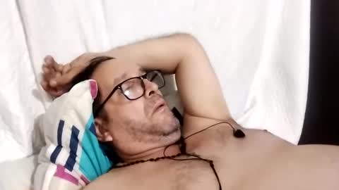 Snapshot of buchs32 chatting on 11.24.25 buchs32 online show from 11.24.25