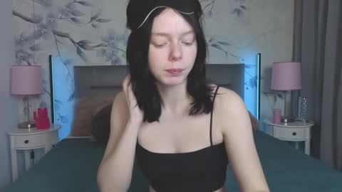 Leona online show from 02.11.26